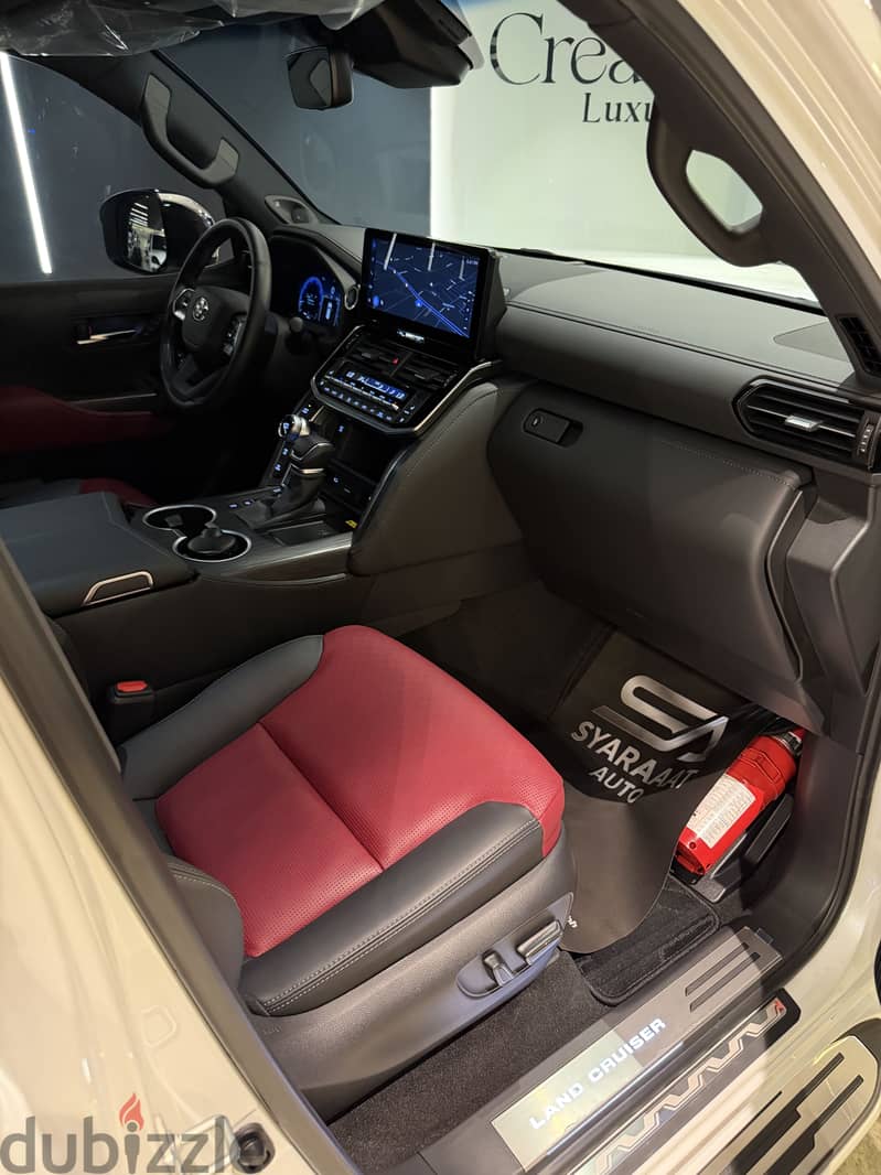 Toyota Land Cruiser 2026 6