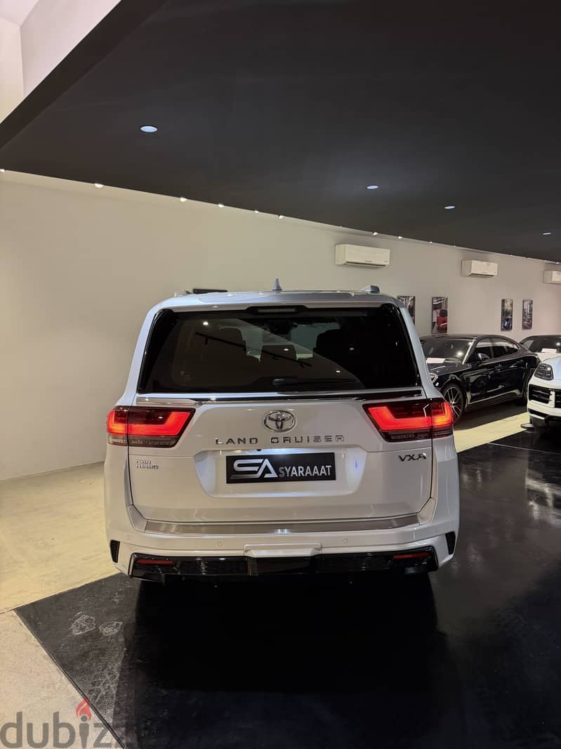 Toyota Land Cruiser 2026 8