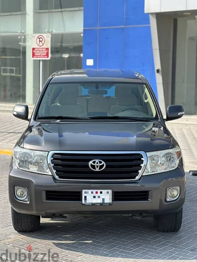 TOYOTA LAND CRUISER G V6 2013 GREY