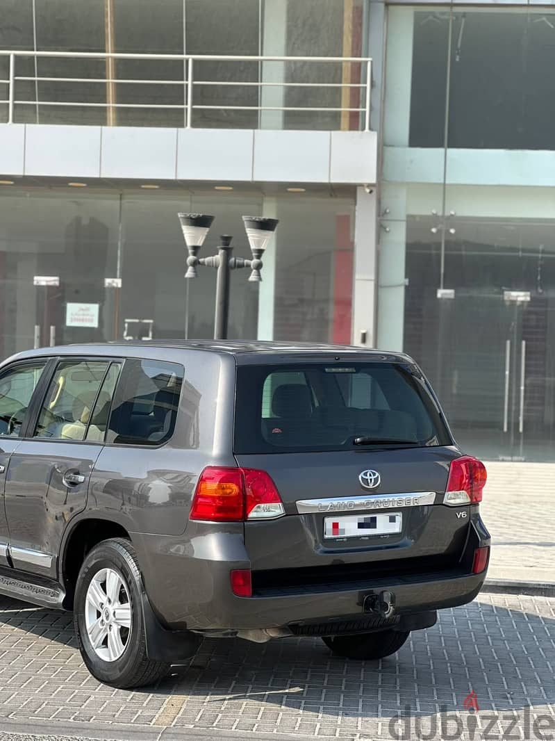 TOYOTA LAND CRUISER G V6 2013 GREY 5