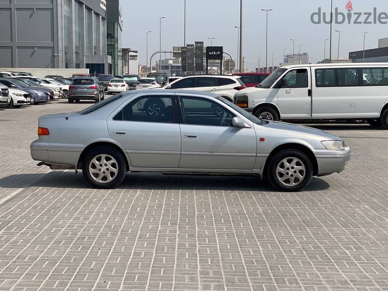 Toyota Camry 2002 Silver 3