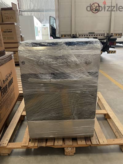Excellent cooking range for sale- delivery available