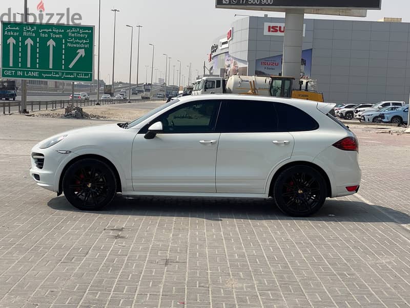 Porsche Cayenne GTS 2014 White 3