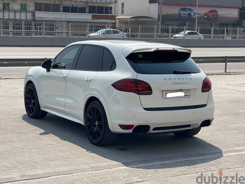 Porsche Cayenne GTS 2014 White 7