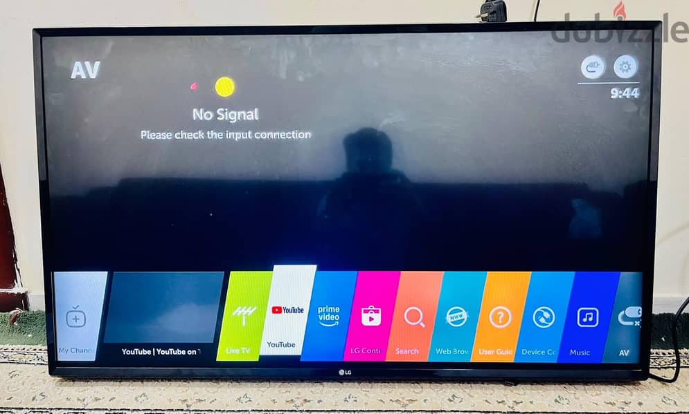 LG Smart Slim LED TV 43 inch built on receiver 1
