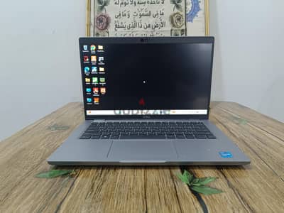 i5 11 generation - 16gb ram - ires xe graphics card - 256gb ssd