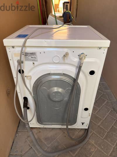 A very good condition Washing Machine For sale