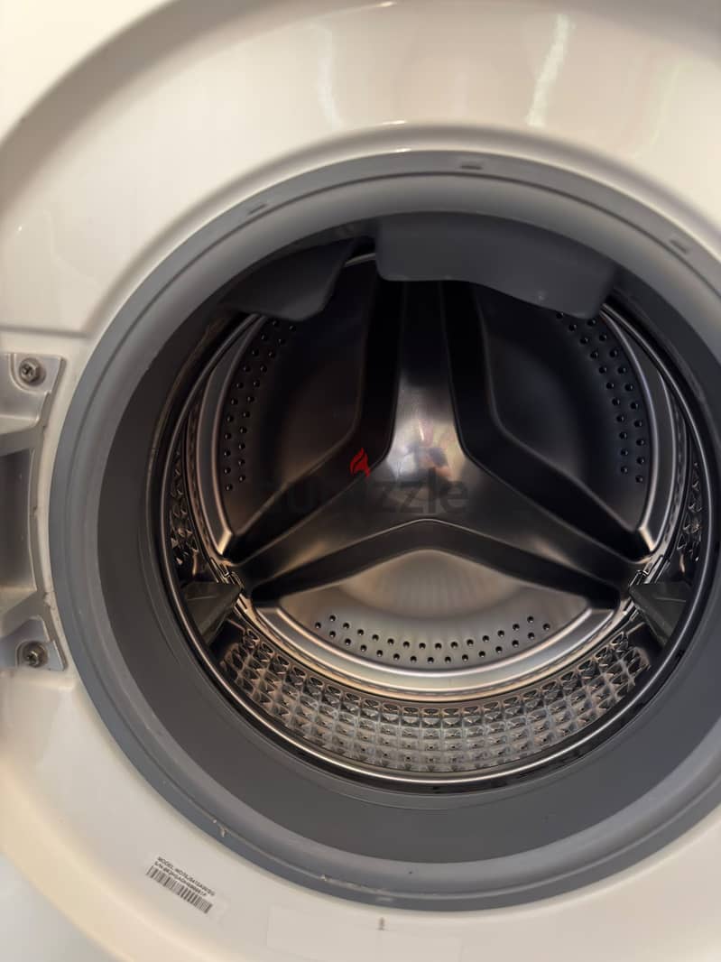 A very good condition Washing Machine For sale 3