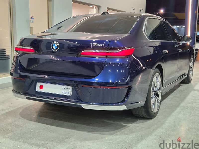 BMW 740i 2025, 13,000 Kms 9