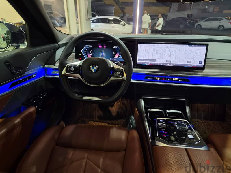 BMW 740i 2025, 13,000 Kms 11