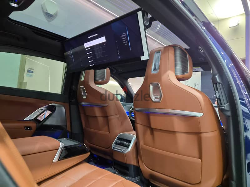 BMW 740i 2025, 13,000 Kms 14