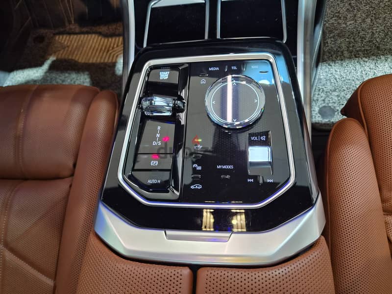 BMW 740i 2025, 13,000 Kms 15