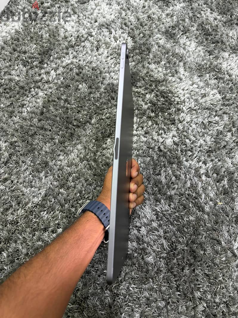 iPad Pro 12.9” (3rd Generation) – 256GB Wi-Fi 4