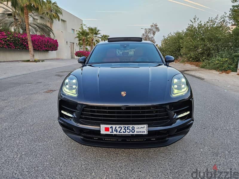 Porsche Macan 2020 accident free car 3