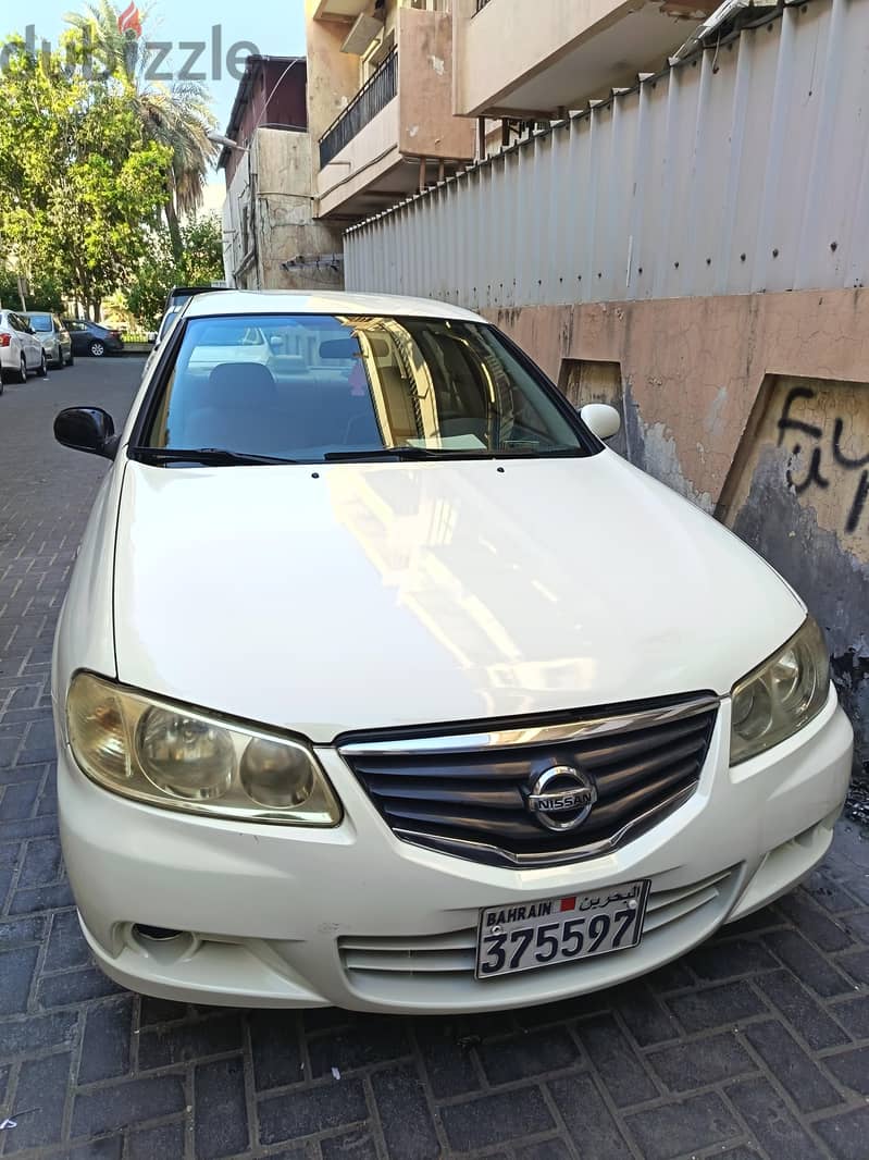 Nissan Sunny 2010