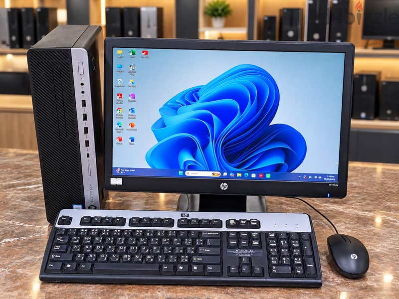 Intel Core i7 9th Generation 8GB/128GB SSD HD Monitor Display 118 BD 1