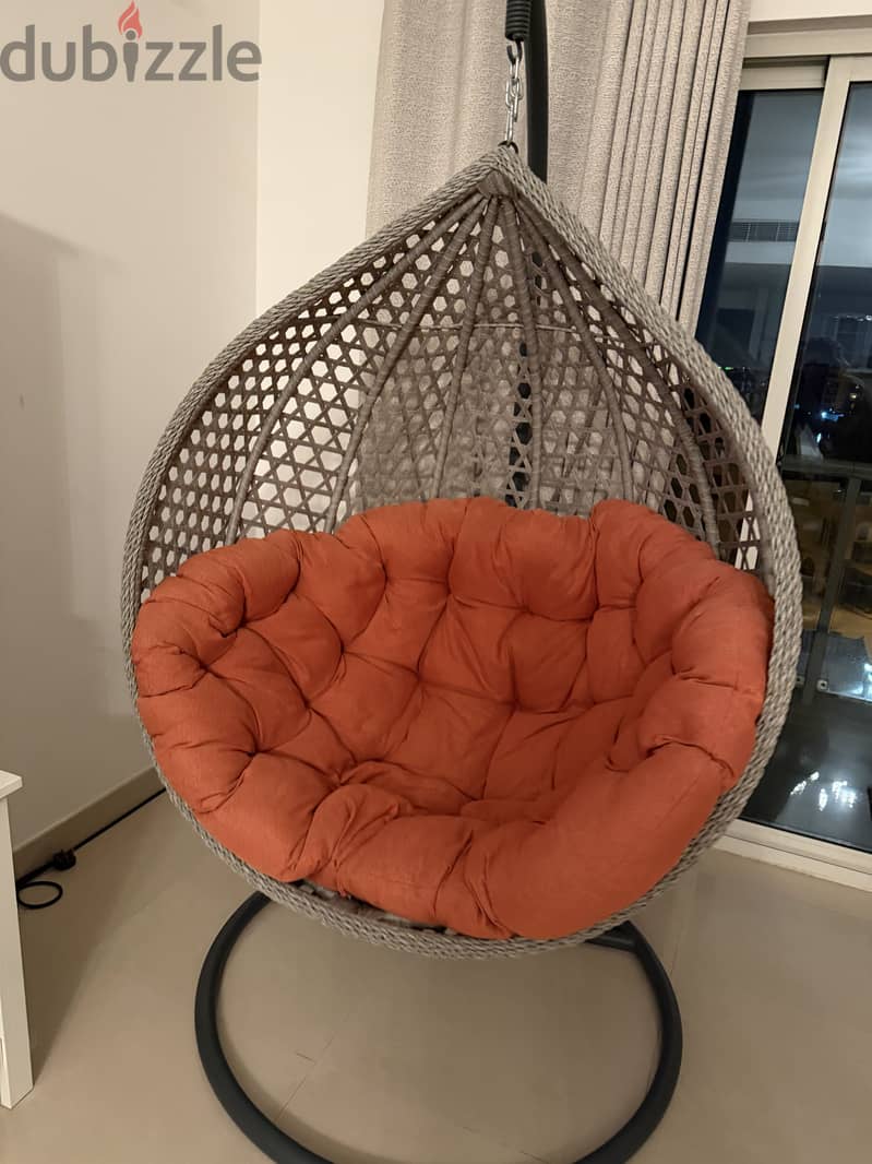 Hanging egg swing chair 3