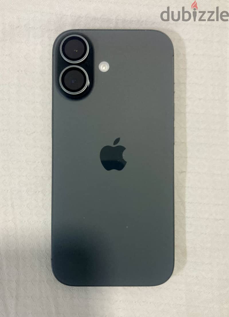 Apple - iPhone 17 4