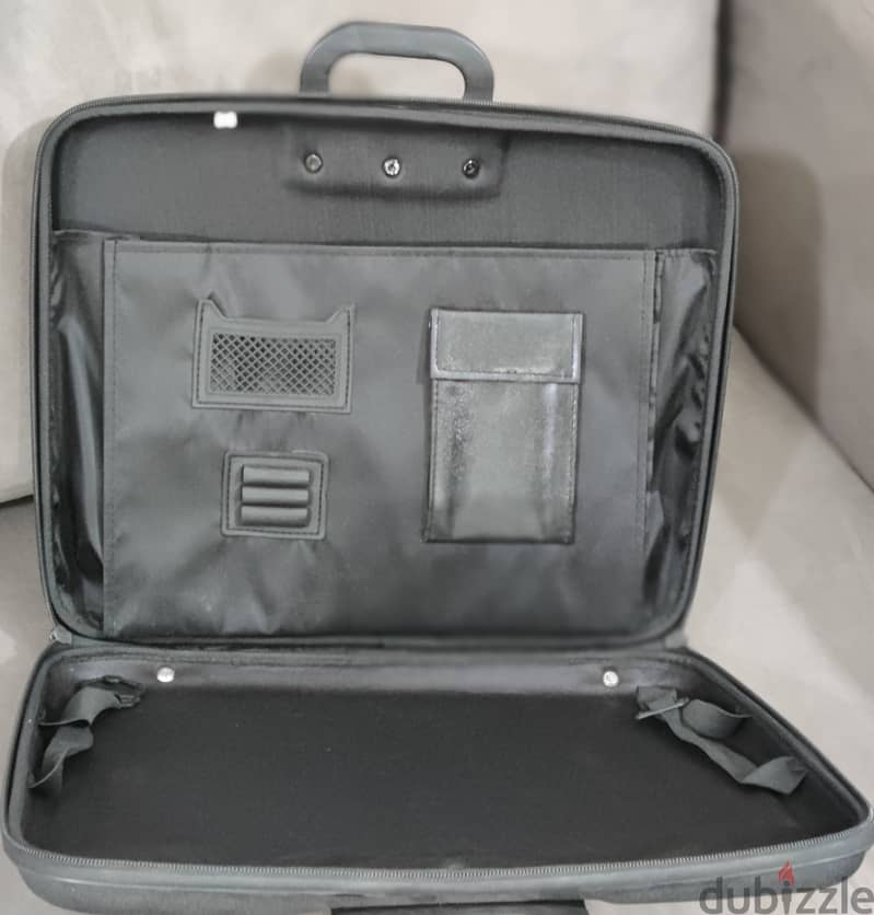 Laptop bag & Laptop stand 7
