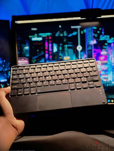 ⌨ Wireless Keyboard with Touchpad – 8 BD