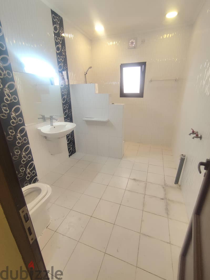 Big flat two bedrooms 4 rent @ Qalali  200 bd unlimited ewa 35647813 3