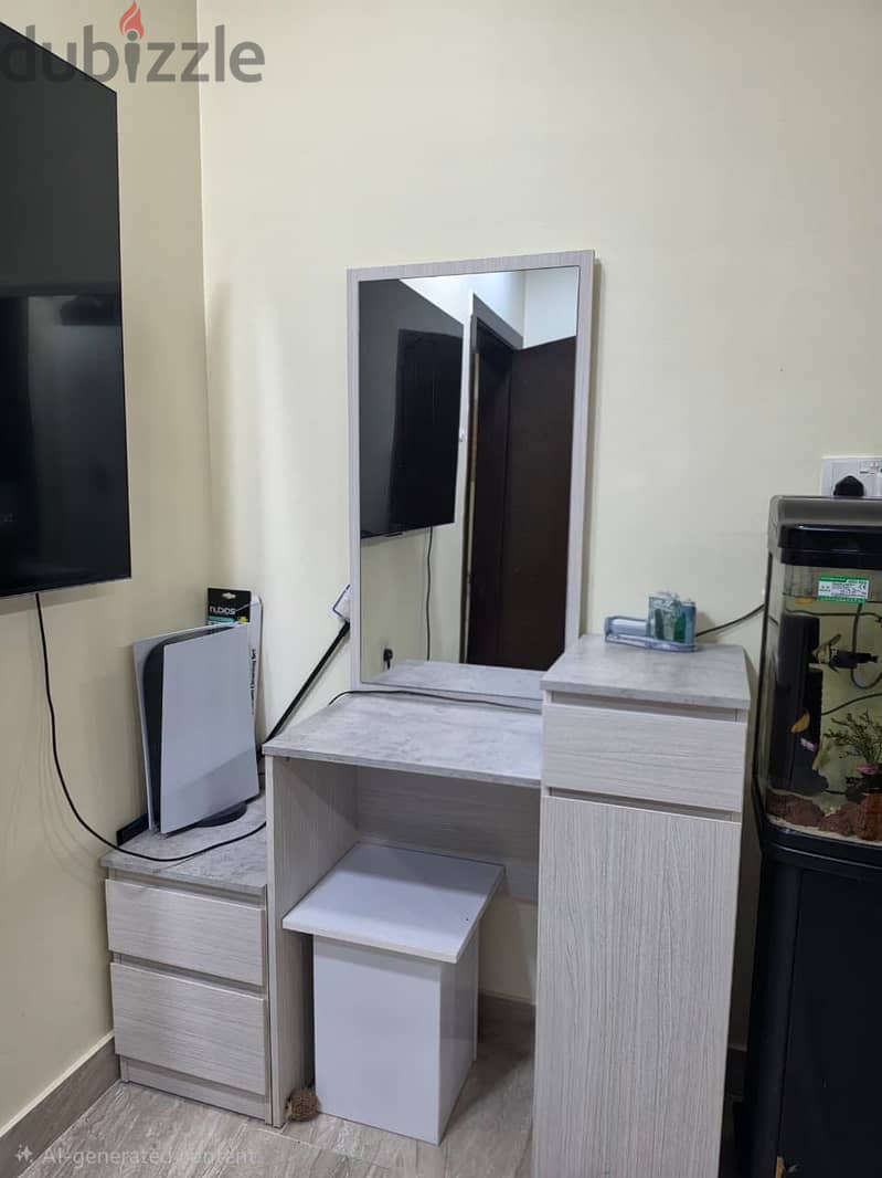 Premium 6-Piece King Size Bedroom Set + medicated Mattress (Like New) 2