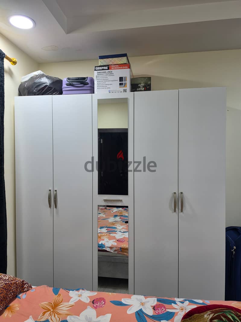 Premium 6-Piece King Size Bedroom Set + medicated Mattress (Like New) 3