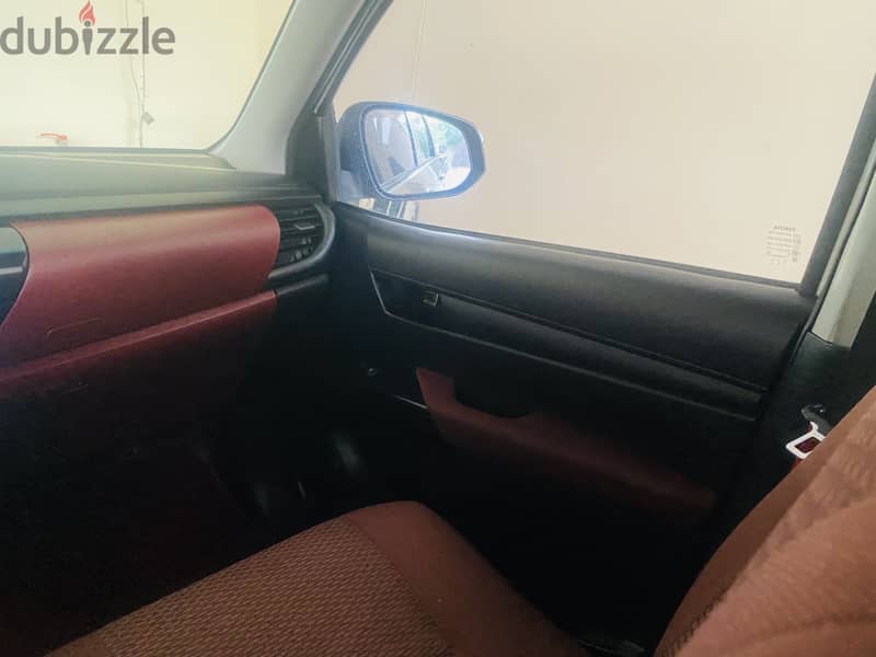 Toyota Hilux 2017 full option 6