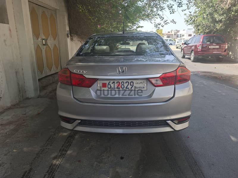 Car for sell, Honda City 2018 Sedan 3