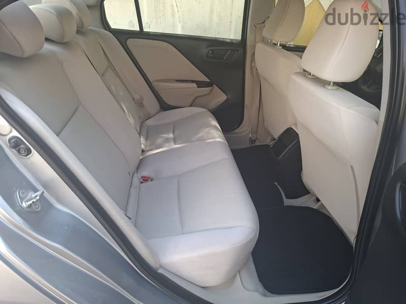 Car for sell, Honda City 2018 Sedan 10