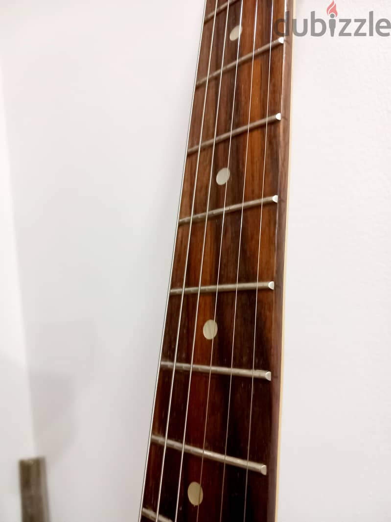 Strat in Good condition 2