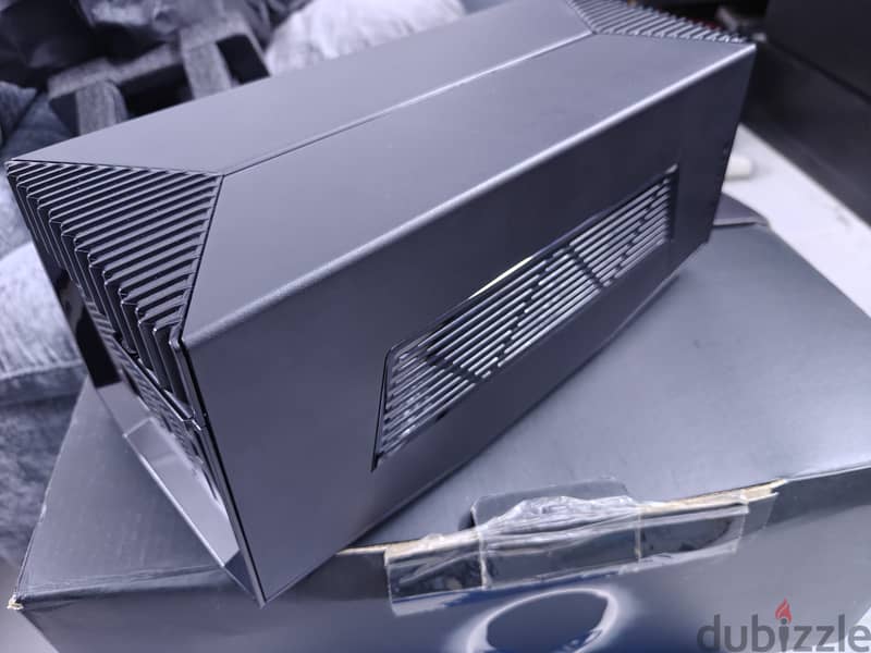 Alienware Graphics Amplifier (eGPU Enclosure) 1