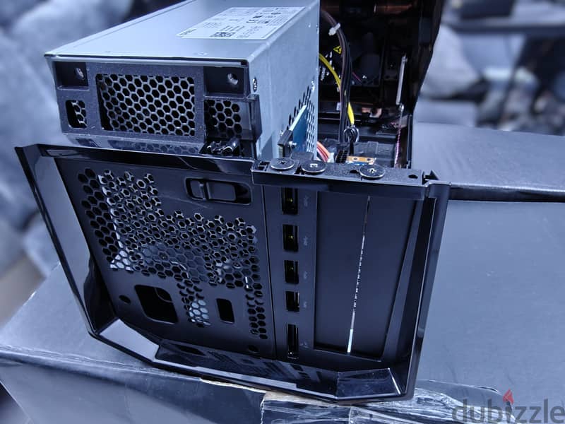 Alienware Graphics Amplifier (eGPU Enclosure) 2
