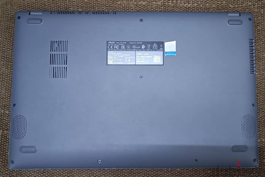 Like New ASUS Core i5 8th GEN /8 GB Ram /250 SSD /Display 15''/HDM 3