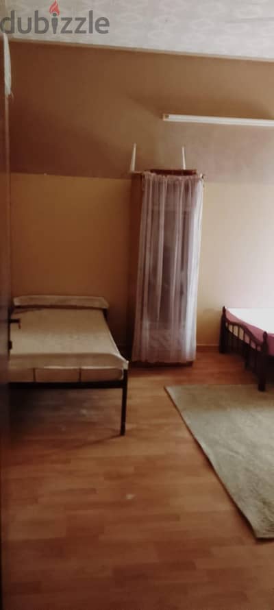 BIG ROOM FOR RENT