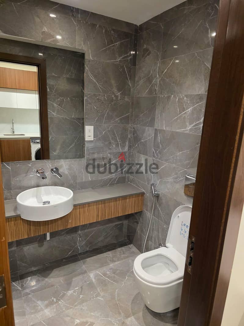 استديو للايجار اطلاله بحرية Studio apartment for rent with a sea view 6