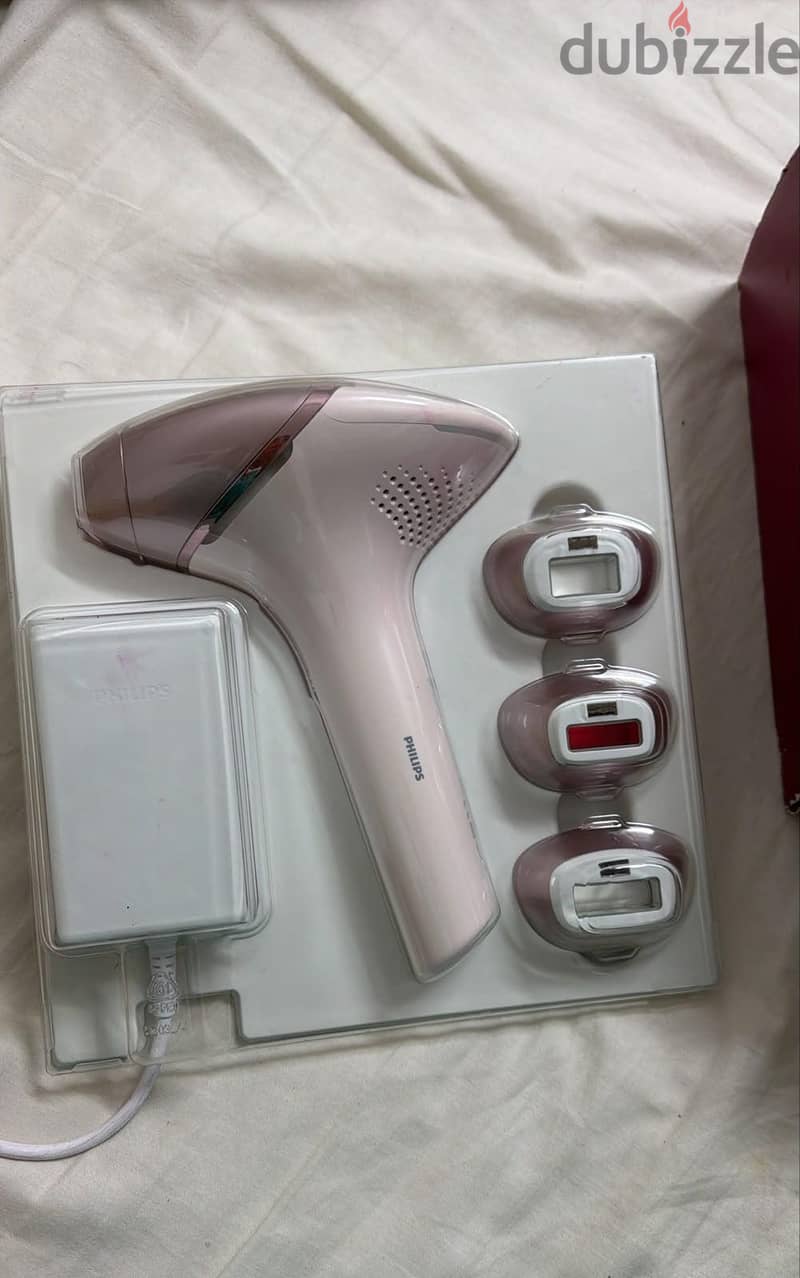 Philips lumea 9000 series IPL HAIR REMOVAL 1