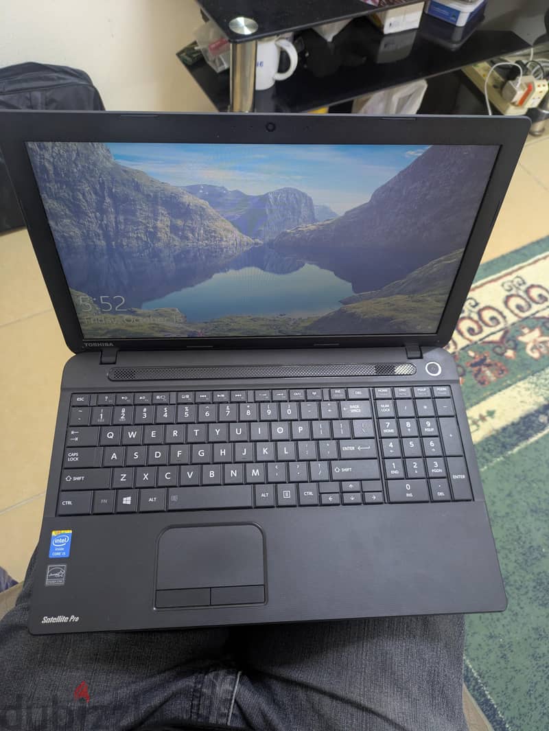 Toshiba Laptop i5 15.6 inches 8GB Ram 128GB SSD 6