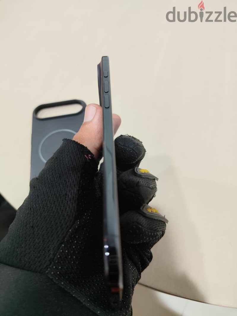Apple - iPhone 17 Air 5
