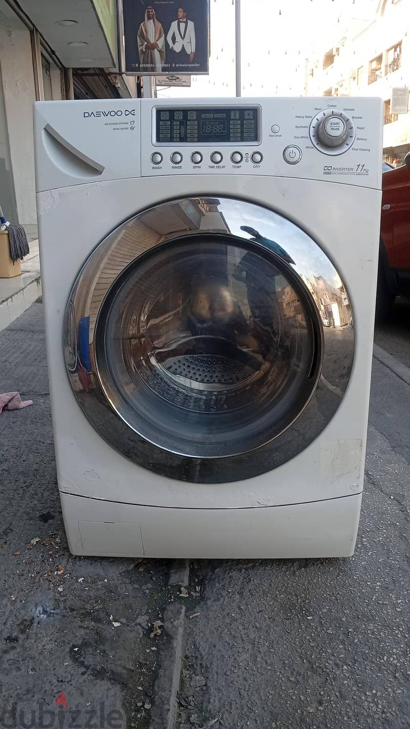 Daewoo front load 11kg  washing machine very excellent condition 1