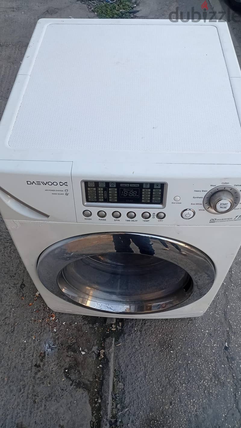 Daewoo front load 11kg  washing machine very excellent condition 2