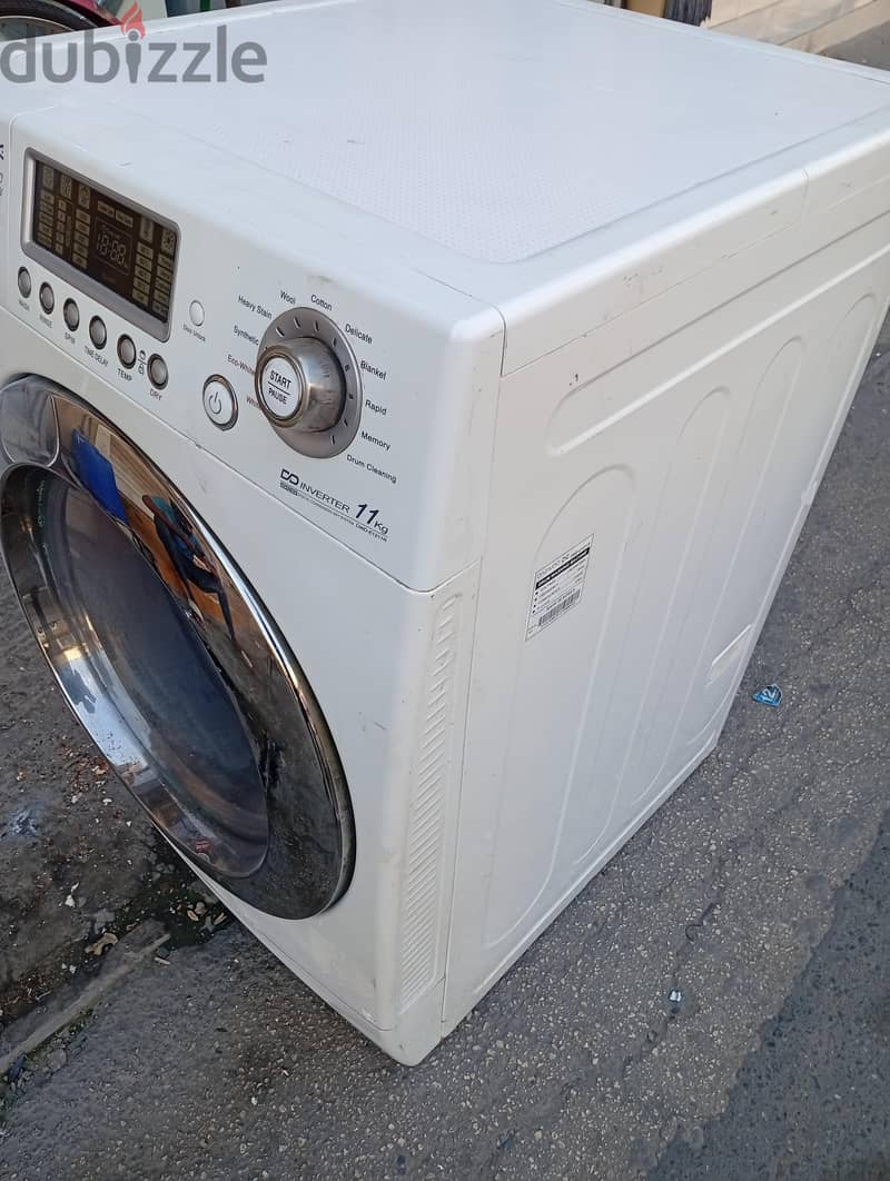 Daewoo front load 11kg  washing machine very excellent condition 3