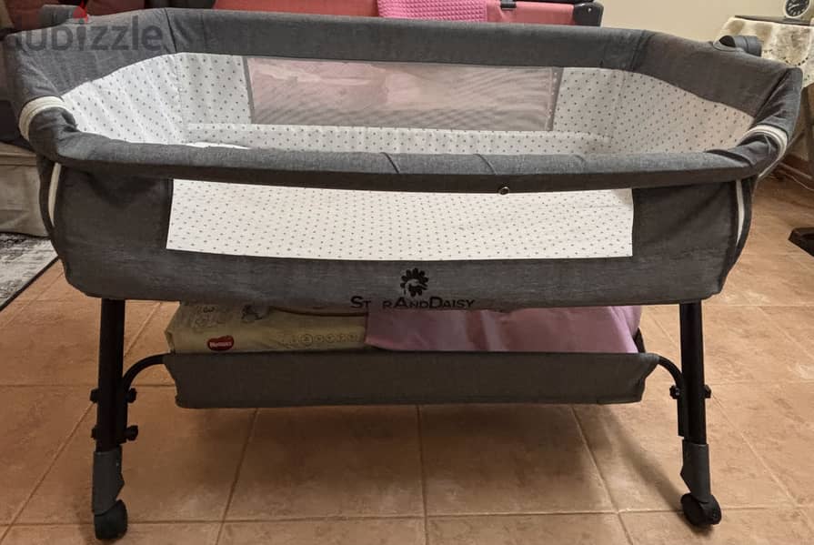Star & Daisy Bassinet 3