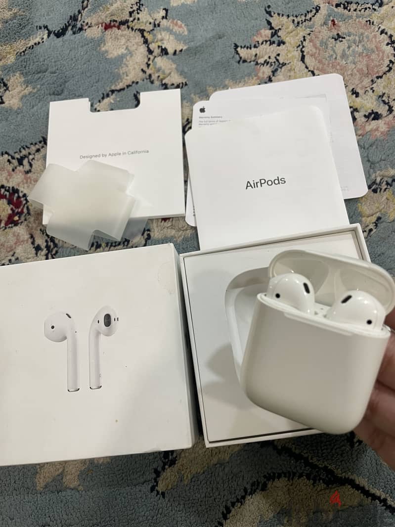 AirPods 2 1
