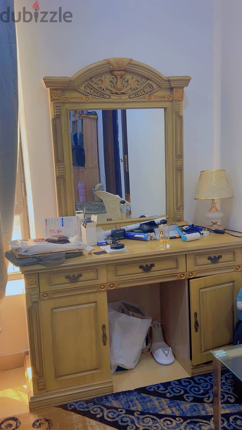 King size Bedroom Set for Sale 2