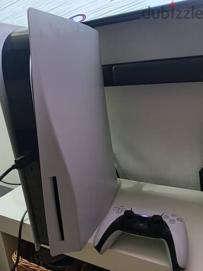 لللبيع ps5 cd edition جهاز نظيف مع كنترول جديد
