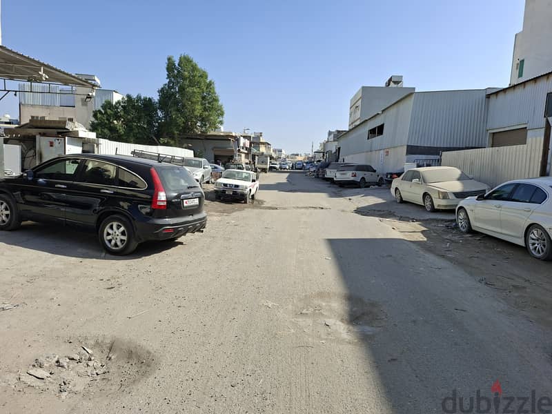 Rent  Cars Garage or Fabrication workshop, Contact whats app: 3531780 13