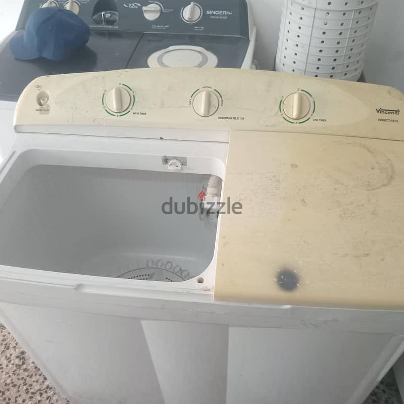 washing and daryer for sale good condition good working 25 bd 1
