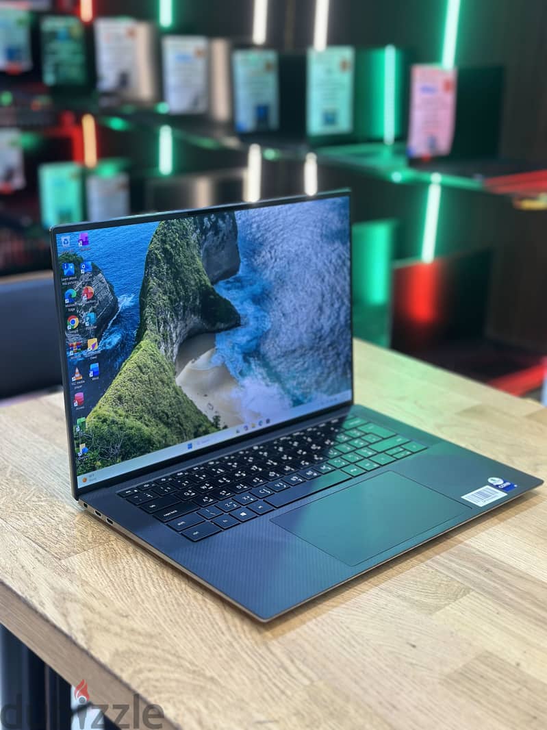 Dell Precision 5560 Core i9-11th Generation 4VGA 1