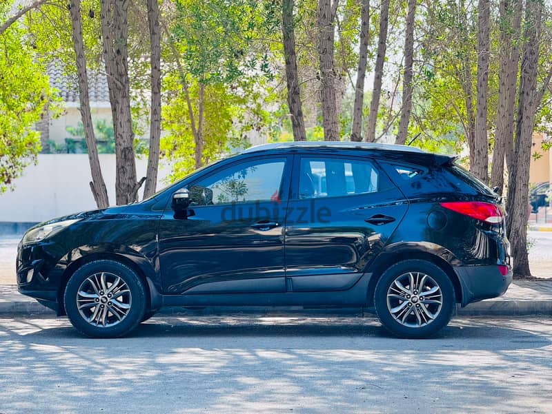 HYUNDAI TUCSON 2015 MODEL WITH ZERO ACCIDENT AND WELL-MAINTAINED 2